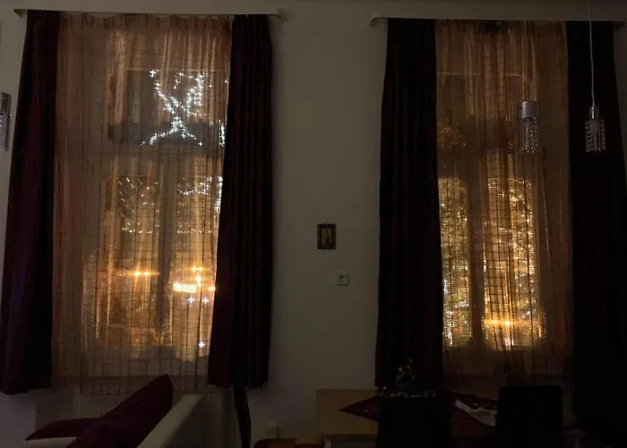 Varos Szive Apartament *